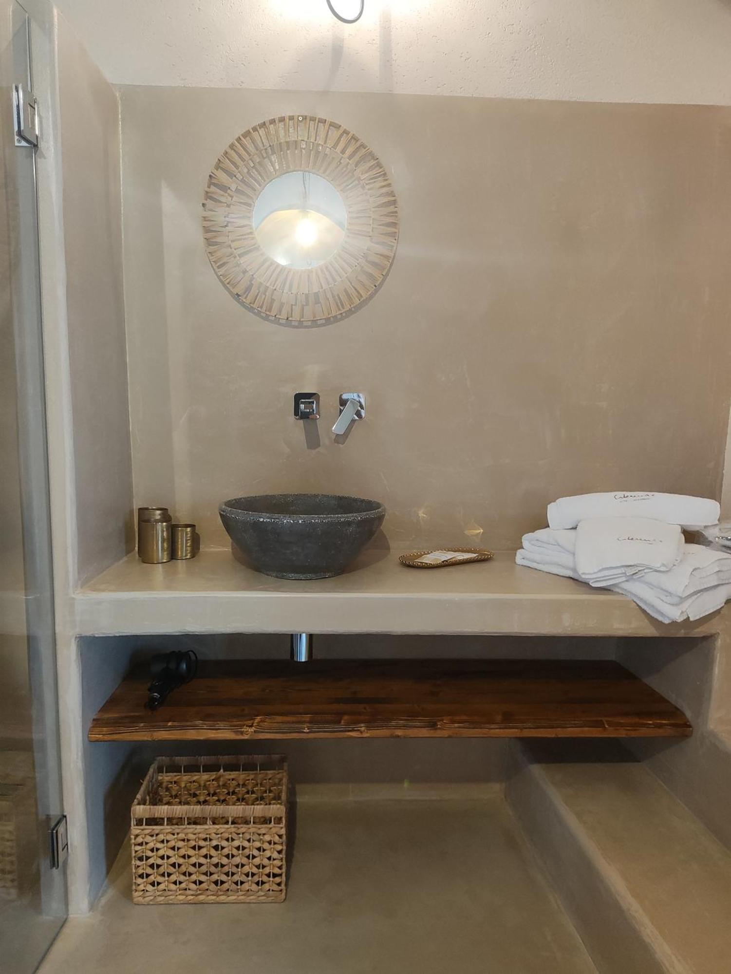 Caterina'S Suites & Apartament オストゥーニ エクステリア 写真